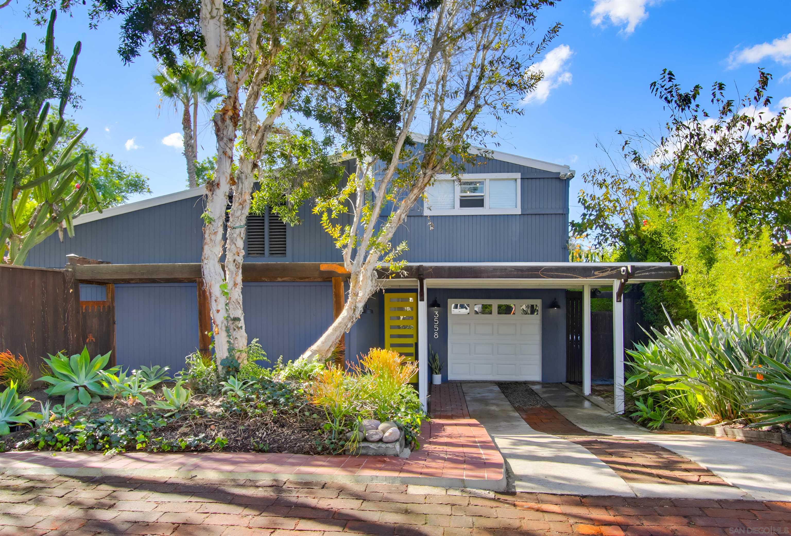 Detail Gallery Image 2 of 43 For 3558  Siembre St, Bonita,  CA 91902 - 4 Beds | 3 Baths