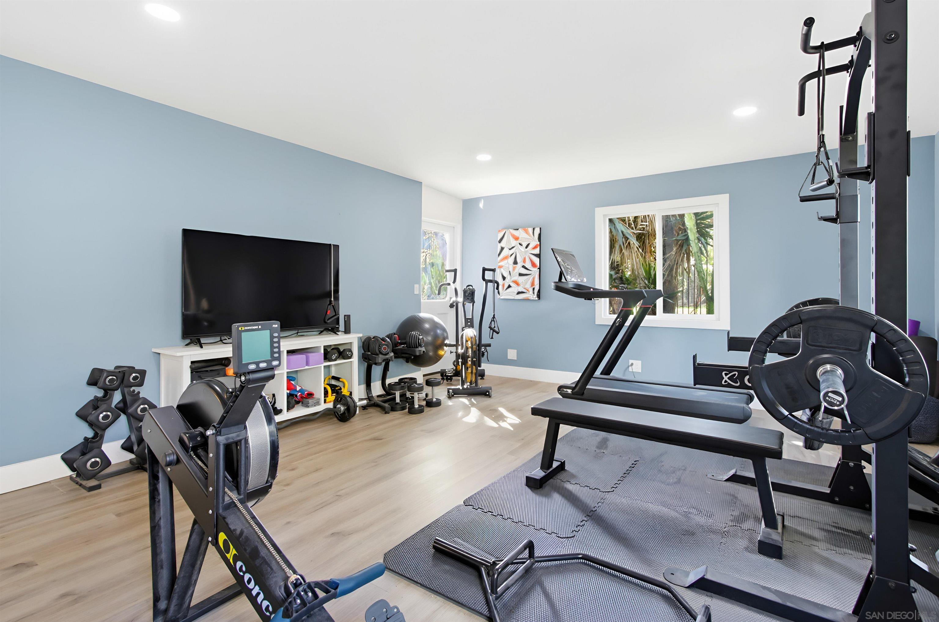 Detail Gallery Image 11 of 43 For 3558  Siembre St, Bonita,  CA 91902 - 4 Beds | 3 Baths