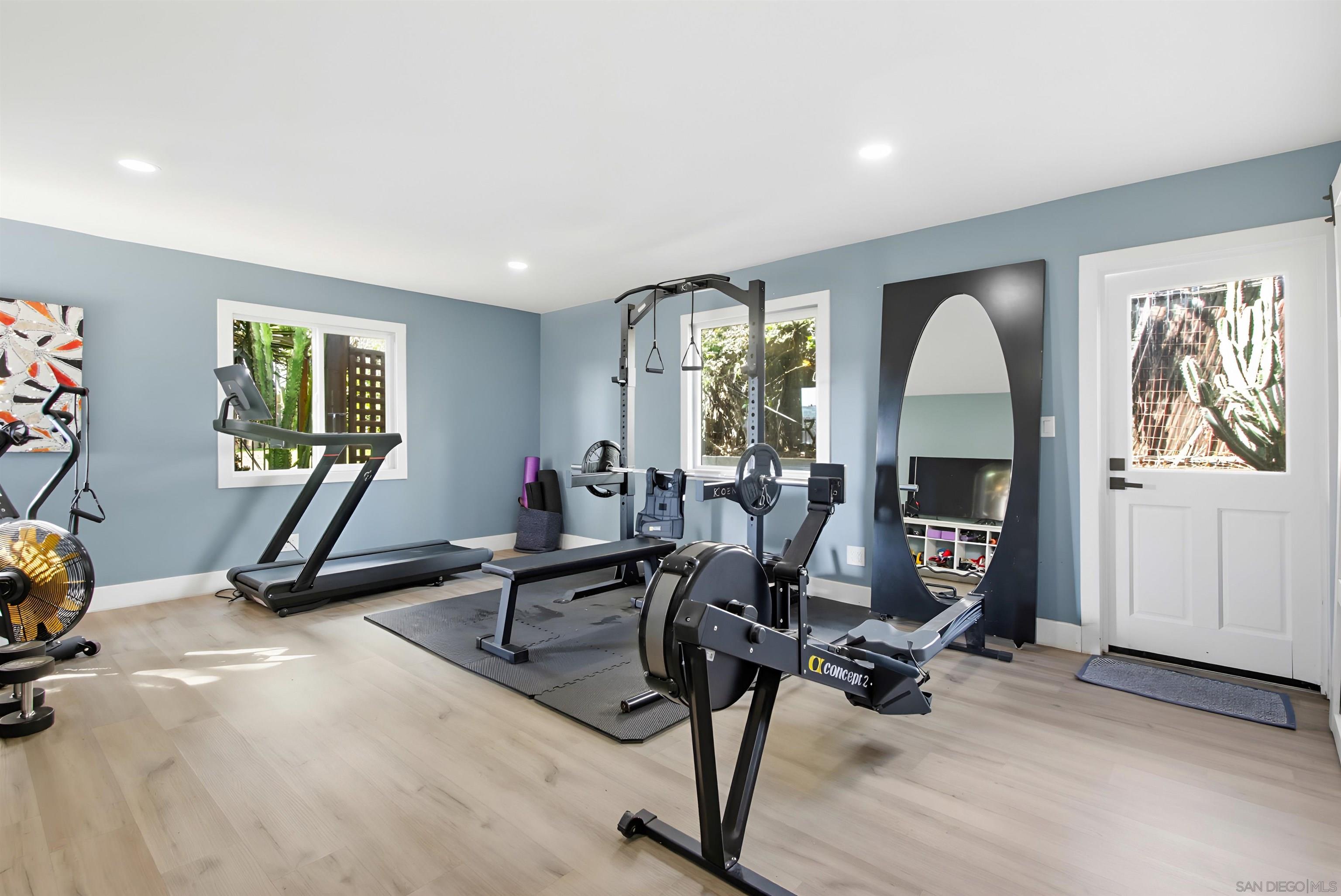 Detail Gallery Image 10 of 36 For 3558  Siembre St, Bonita,  CA 91902 - 4 Beds | 3 Baths