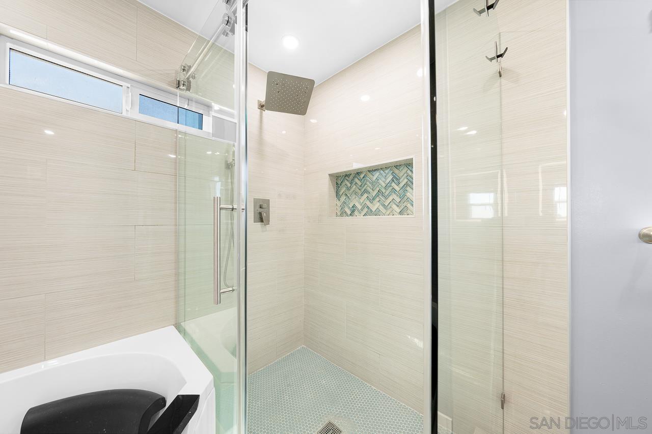 Detail Gallery Image 12 of 54 For 1607  Watwood Rd, Lemon Grove,  CA 91945 - 4 Beds | 3/1 Baths