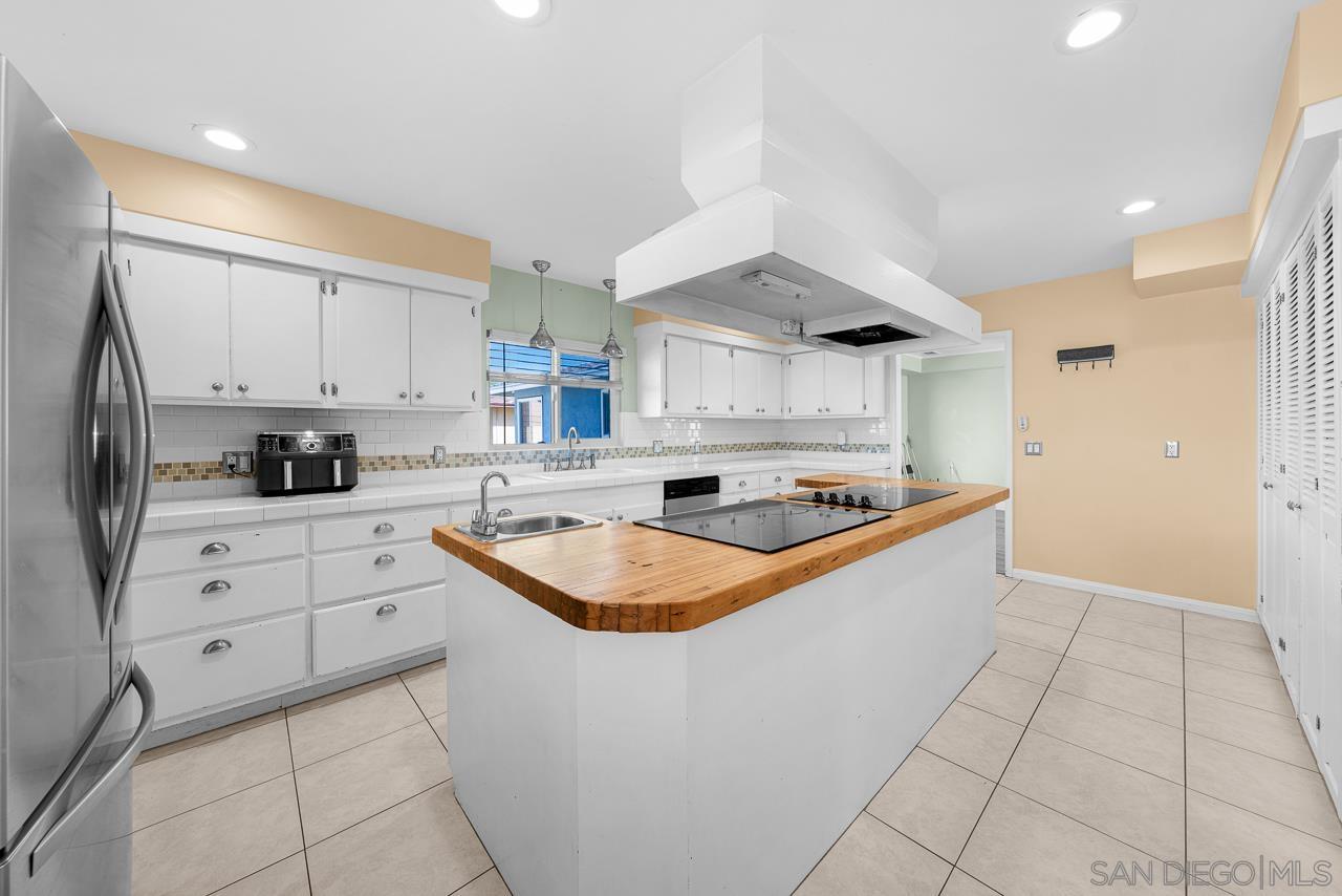 Detail Gallery Image 15 of 53 For 1607  Watwood Rd, Lemon Grove,  CA 91945 - 4 Beds | 3/1 Baths