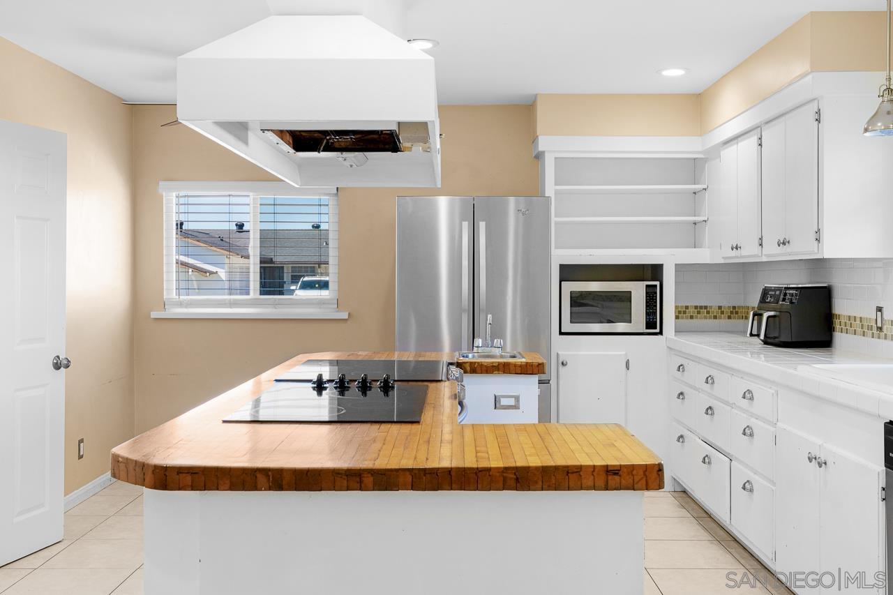 Detail Gallery Image 18 of 53 For 1607  Watwood Rd, Lemon Grove,  CA 91945 - 4 Beds | 3/1 Baths