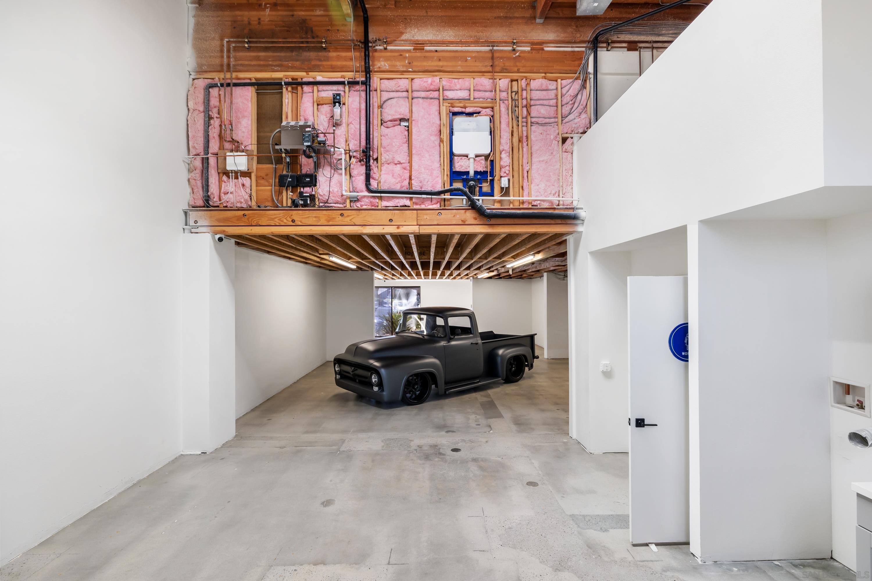 Detail Gallery Image 12 of 42 For 5731  Palmer Way #C, Carlsbad,  CA 92010 - – Beds | – Baths