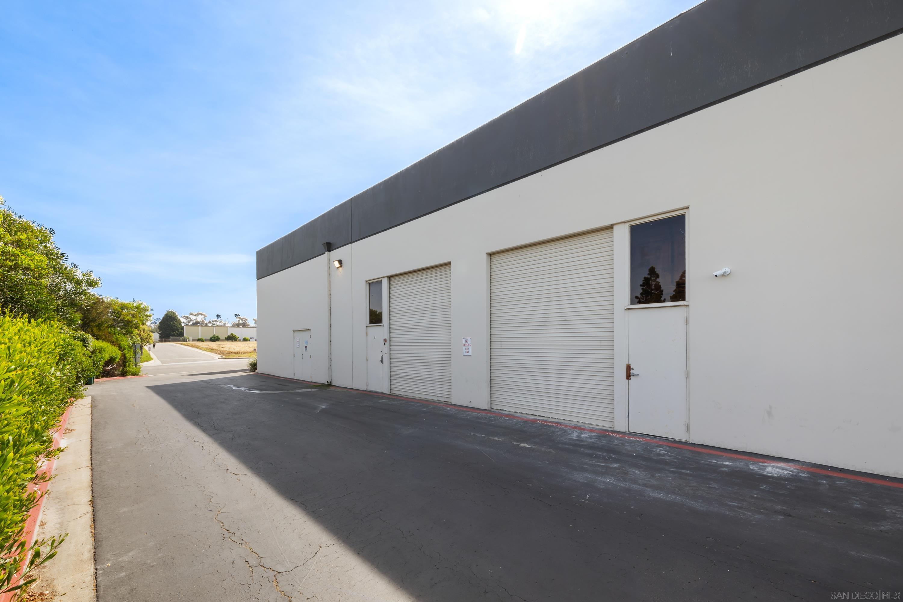 Detail Gallery Image 39 of 42 For 5731  Palmer Way #C, Carlsbad,  CA 92010 - – Beds | – Baths