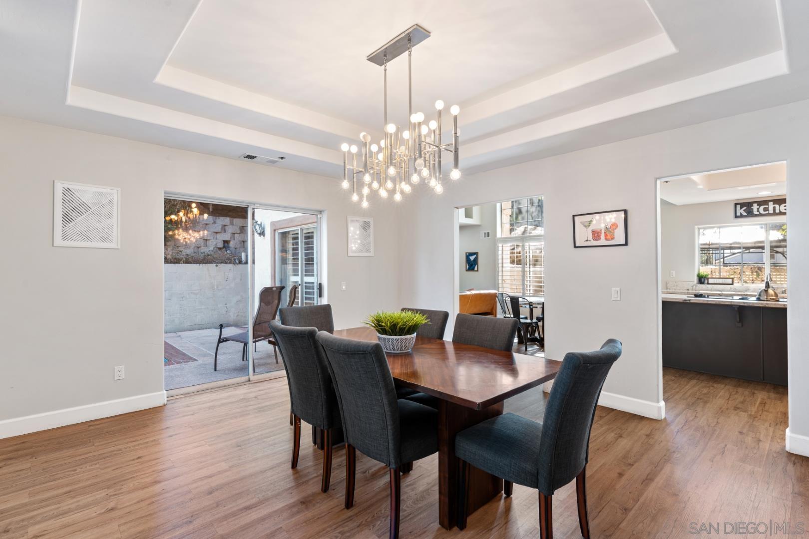 Detail Gallery Image 12 of 51 For 1696  Gil Way, Vista,  CA 92084 - 6 Beds | 5/1 Baths