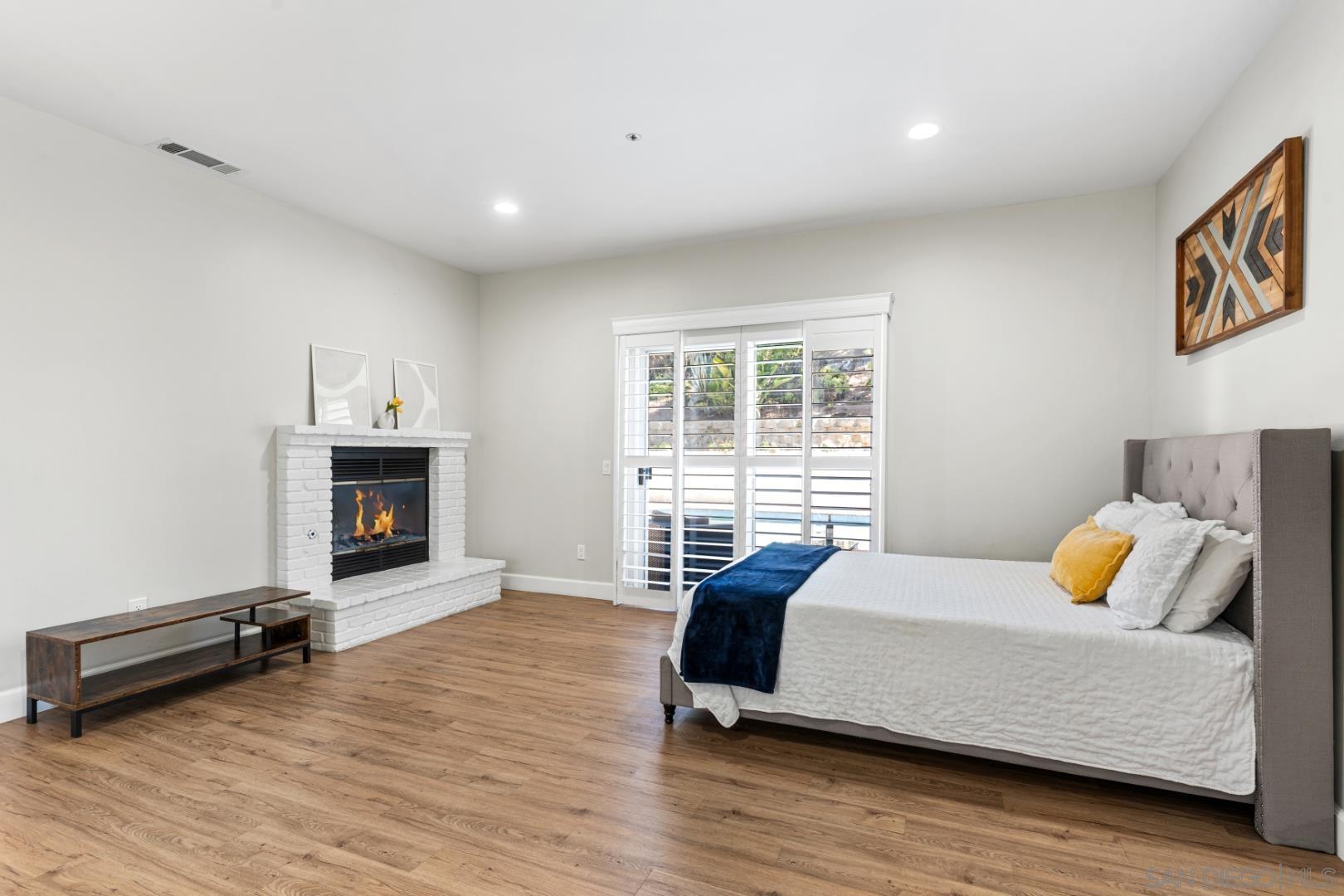 Detail Gallery Image 19 of 51 For 1696  Gil Way, Vista,  CA 92084 - 6 Beds | 5/1 Baths