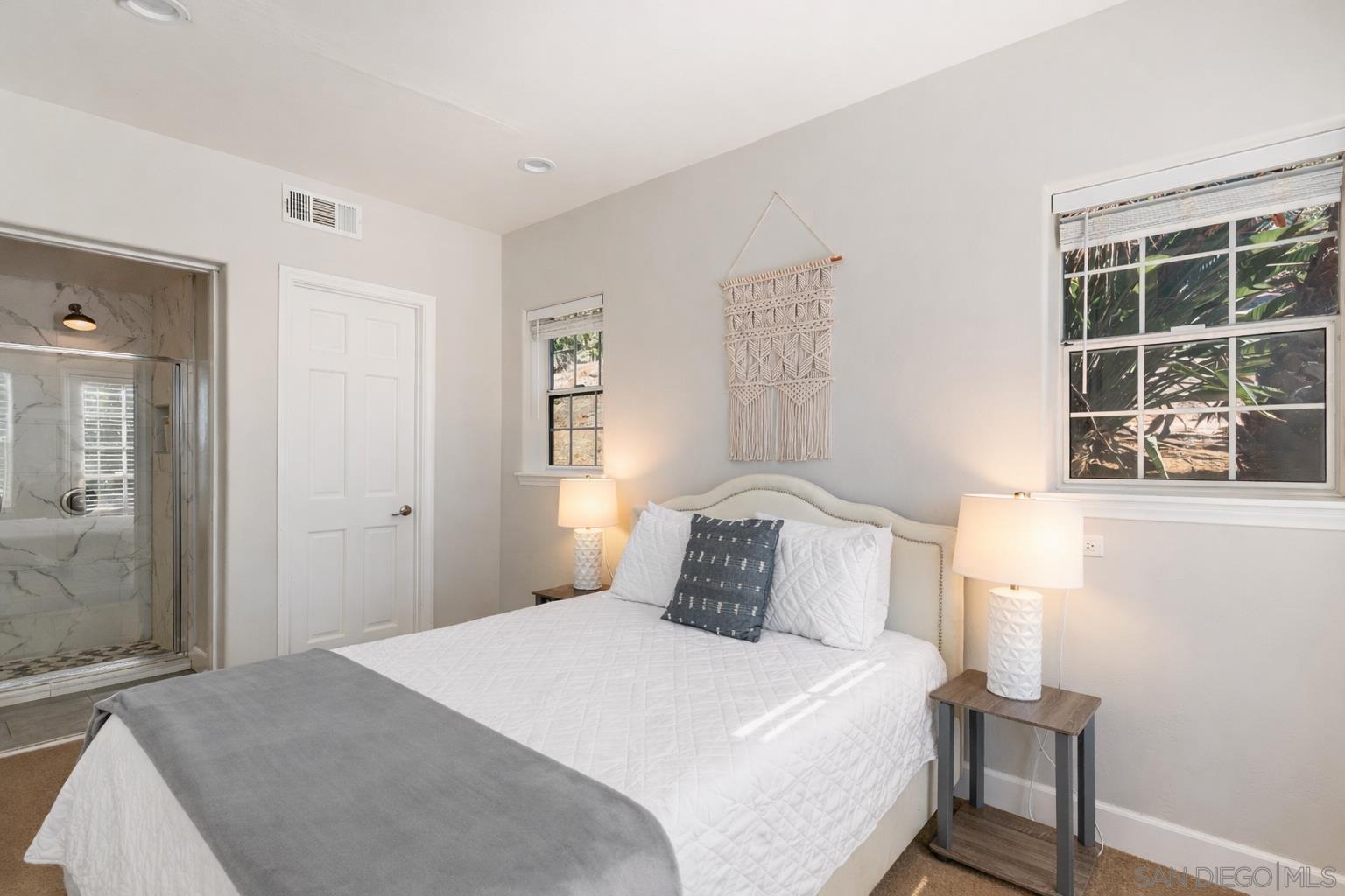 Detail Gallery Image 28 of 51 For 1696  Gil Way, Vista,  CA 92084 - 6 Beds | 5/1 Baths