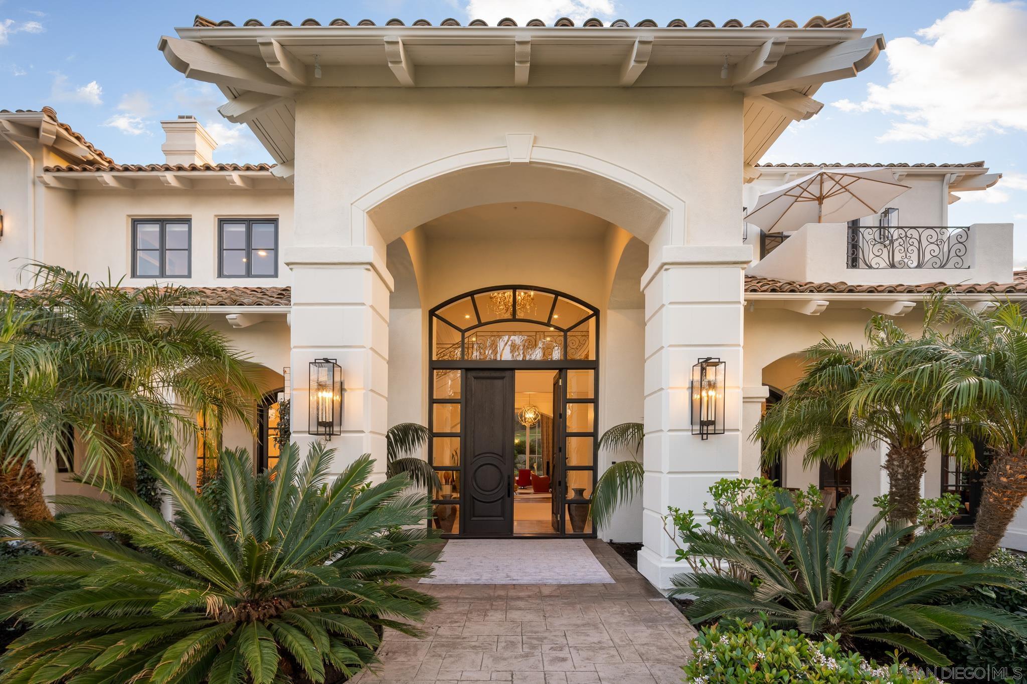 Detail Gallery Image 2 of 43 For 6369  Clubhouse, Rancho Santa Fe,  CA 92067 - 6 Beds | 5/1 Baths