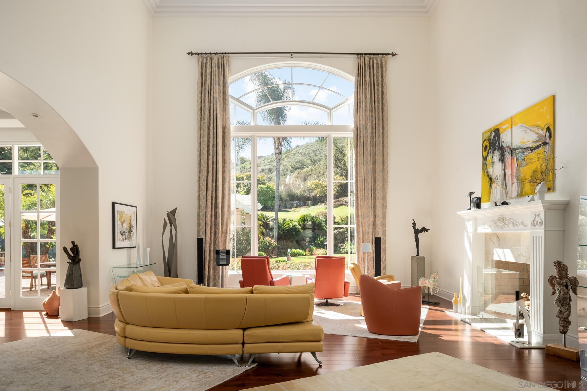 Detail Gallery Image 3 of 43 For 6369  Clubhouse, Rancho Santa Fe,  CA 92067 - 6 Beds | 5/1 Baths