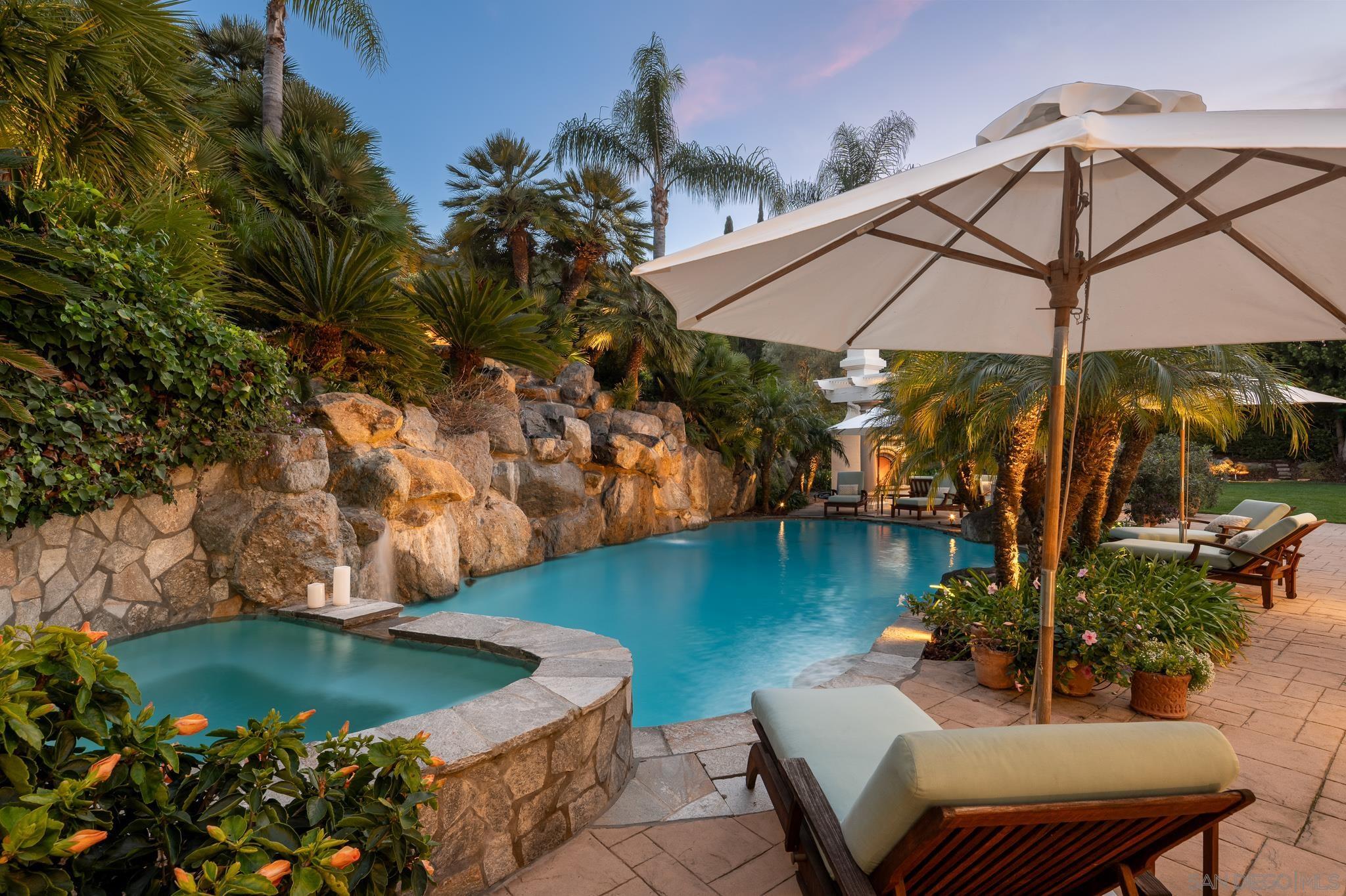 Detail Gallery Image 5 of 43 For 6369  Clubhouse, Rancho Santa Fe,  CA 92067 - 6 Beds | 5/1 Baths