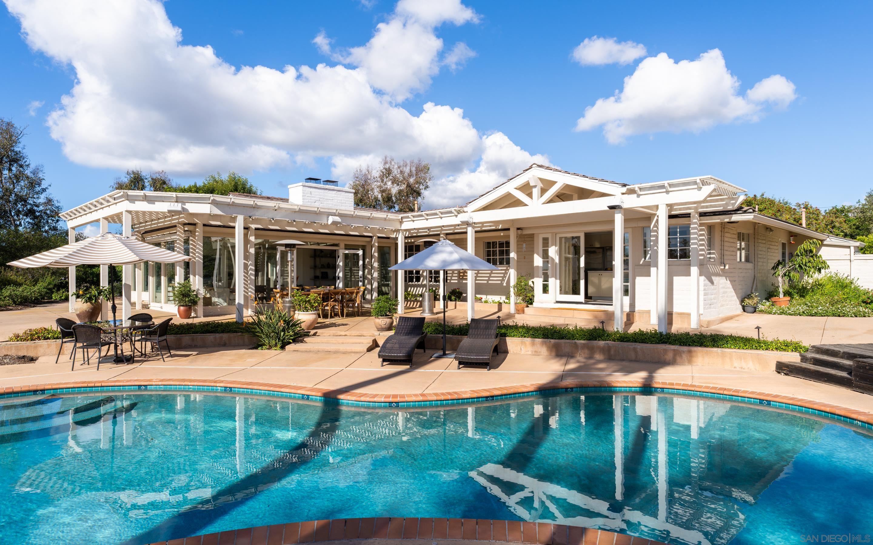 Detail Gallery Image 22 of 34 For 5327  La Glorieta, Rancho Santa Fe,  CA 92067 - 6 Beds | 6/1 Baths