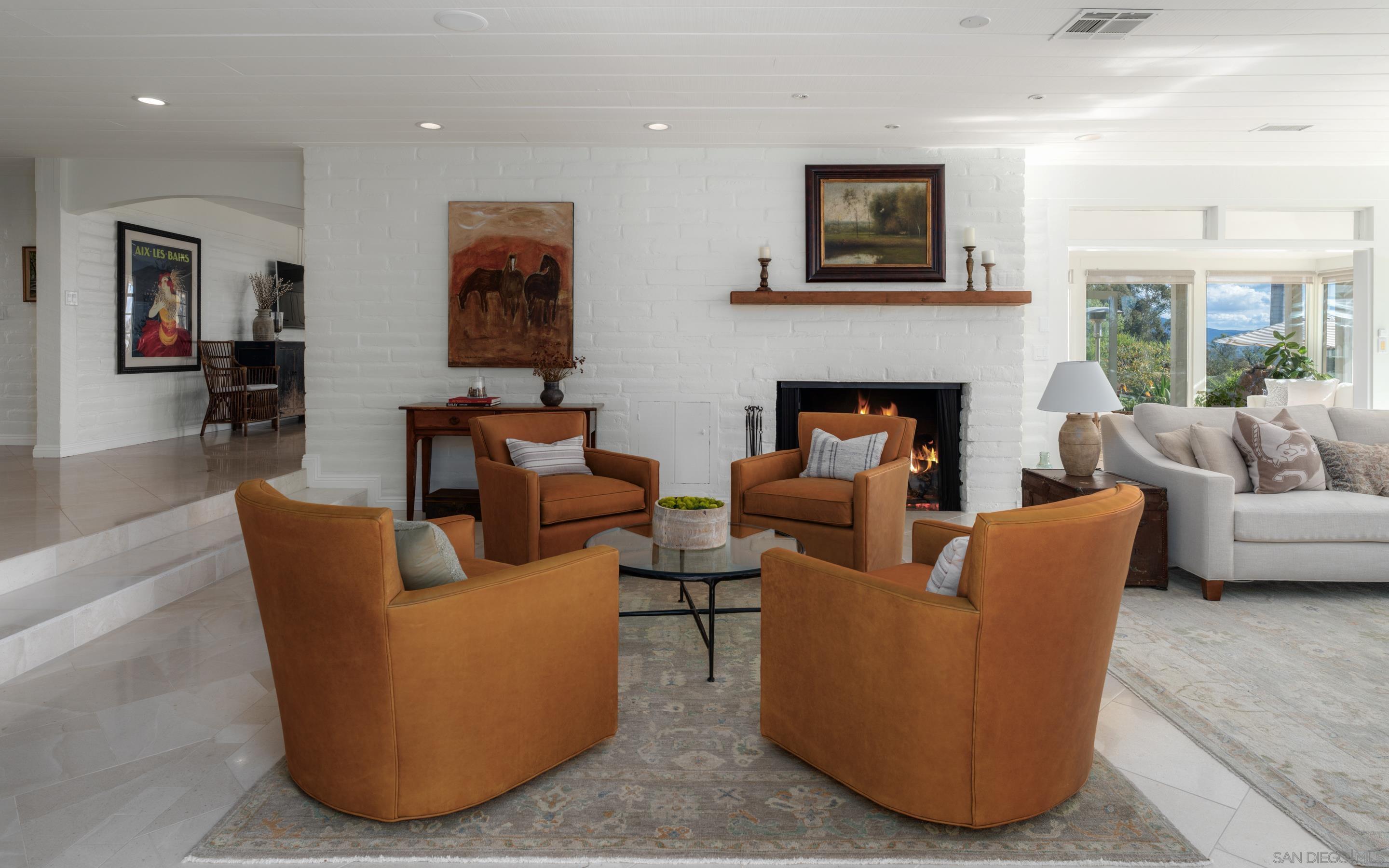 Detail Gallery Image 4 of 34 For 5327  La Glorieta, Rancho Santa Fe,  CA 92067 - 6 Beds | 6/1 Baths