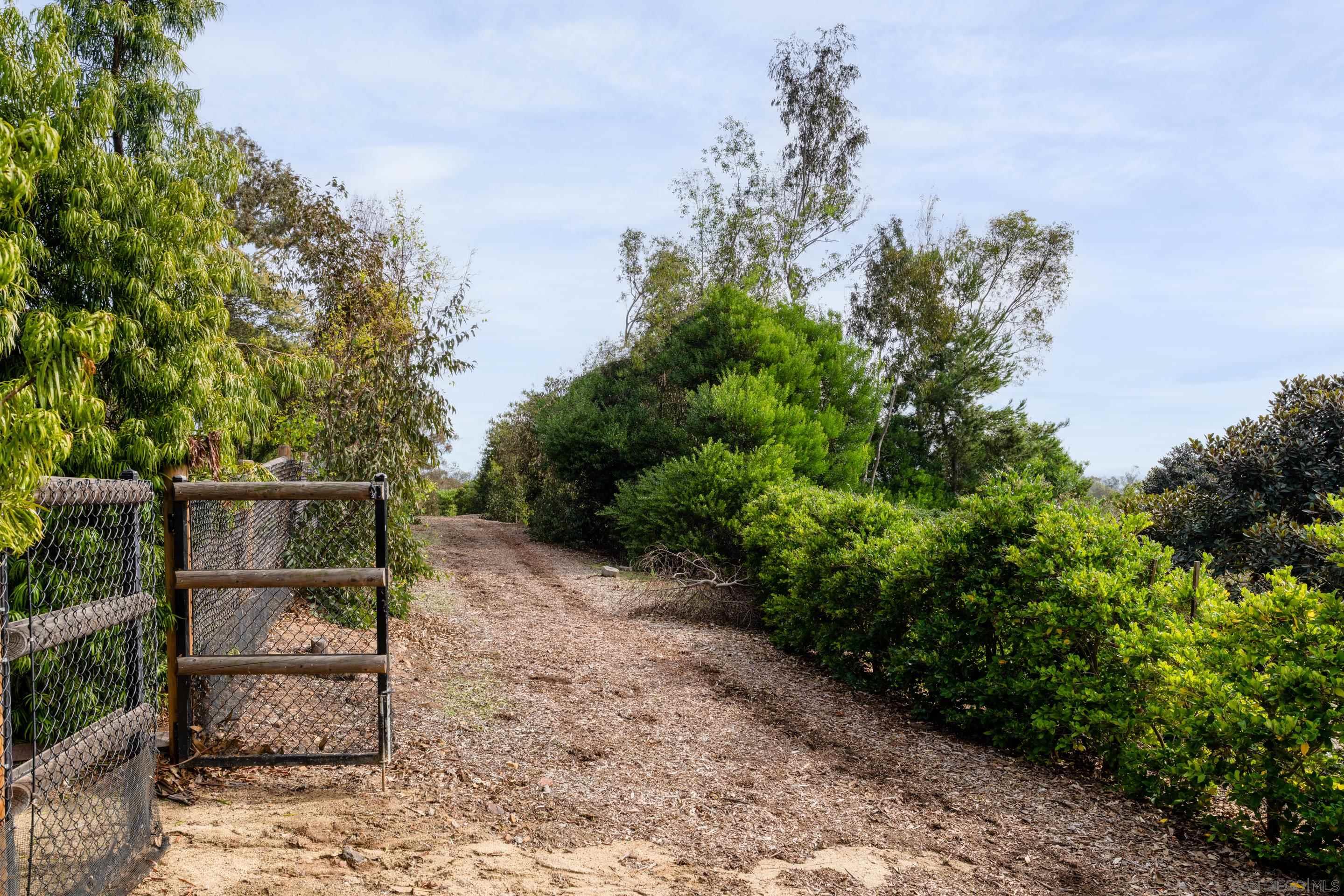 Detail Gallery Image 33 of 34 For 5327  La Glorieta, Rancho Santa Fe,  CA 92067 - 6 Beds | 6/1 Baths