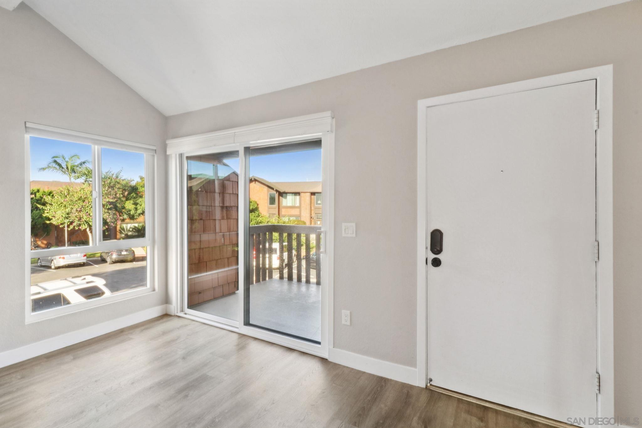 Detail Gallery Image 11 of 61 For 2422  Caminito Ocean Cv, Cardiff By The Sea,  CA 92007 - 2 Beds | 1 Baths