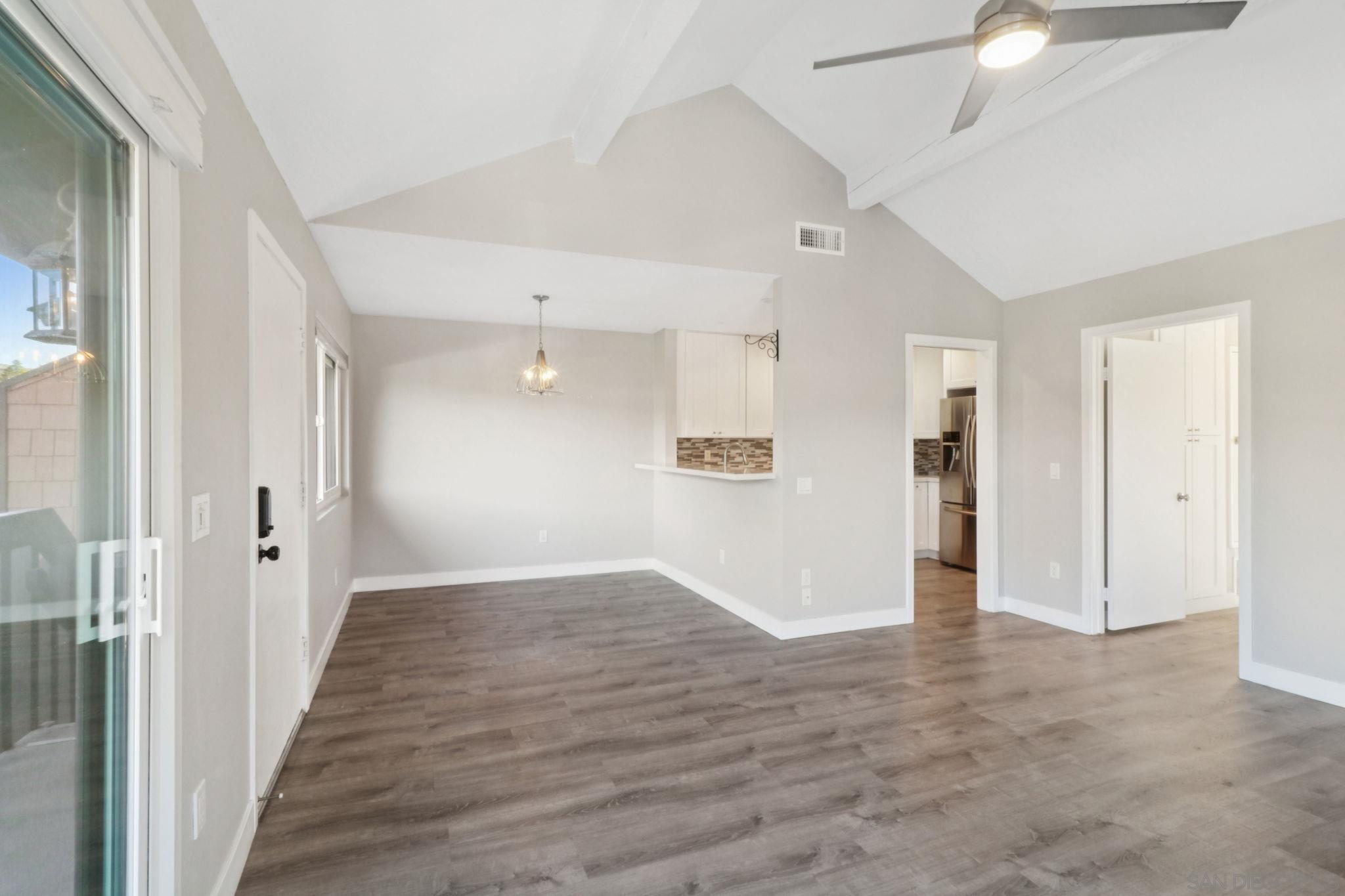 Detail Gallery Image 7 of 61 For 2422  Caminito Ocean Cv, Cardiff By The Sea,  CA 92007 - 2 Beds | 1 Baths