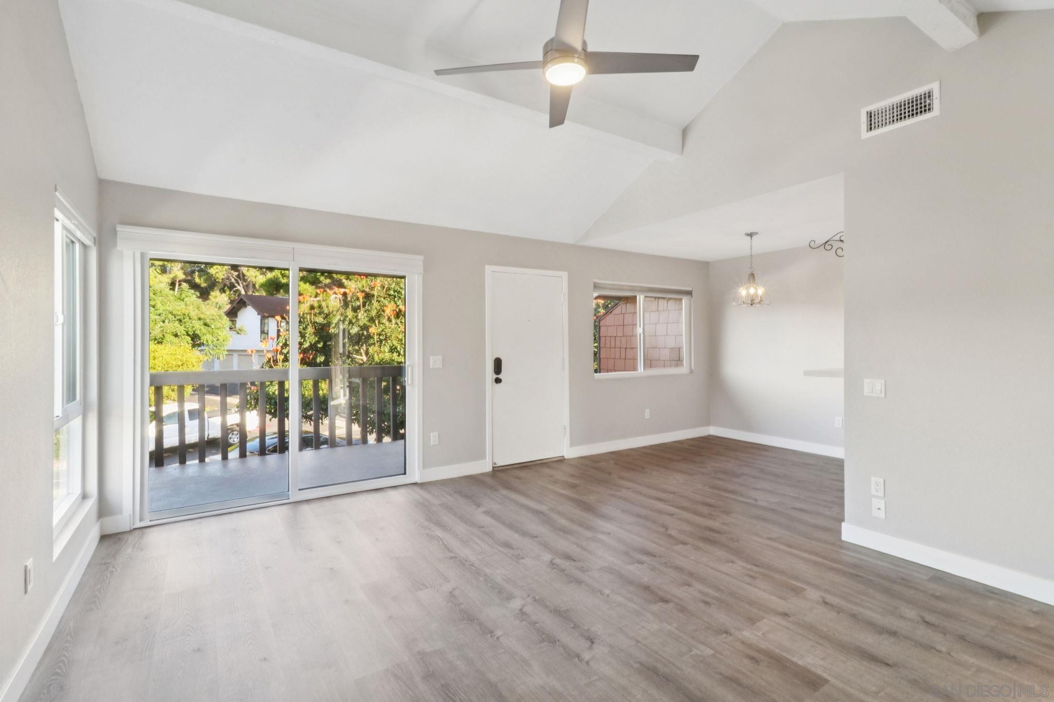 Detail Gallery Image 8 of 61 For 2422  Caminito Ocean Cv, Cardiff By The Sea,  CA 92007 - 2 Beds | 1 Baths