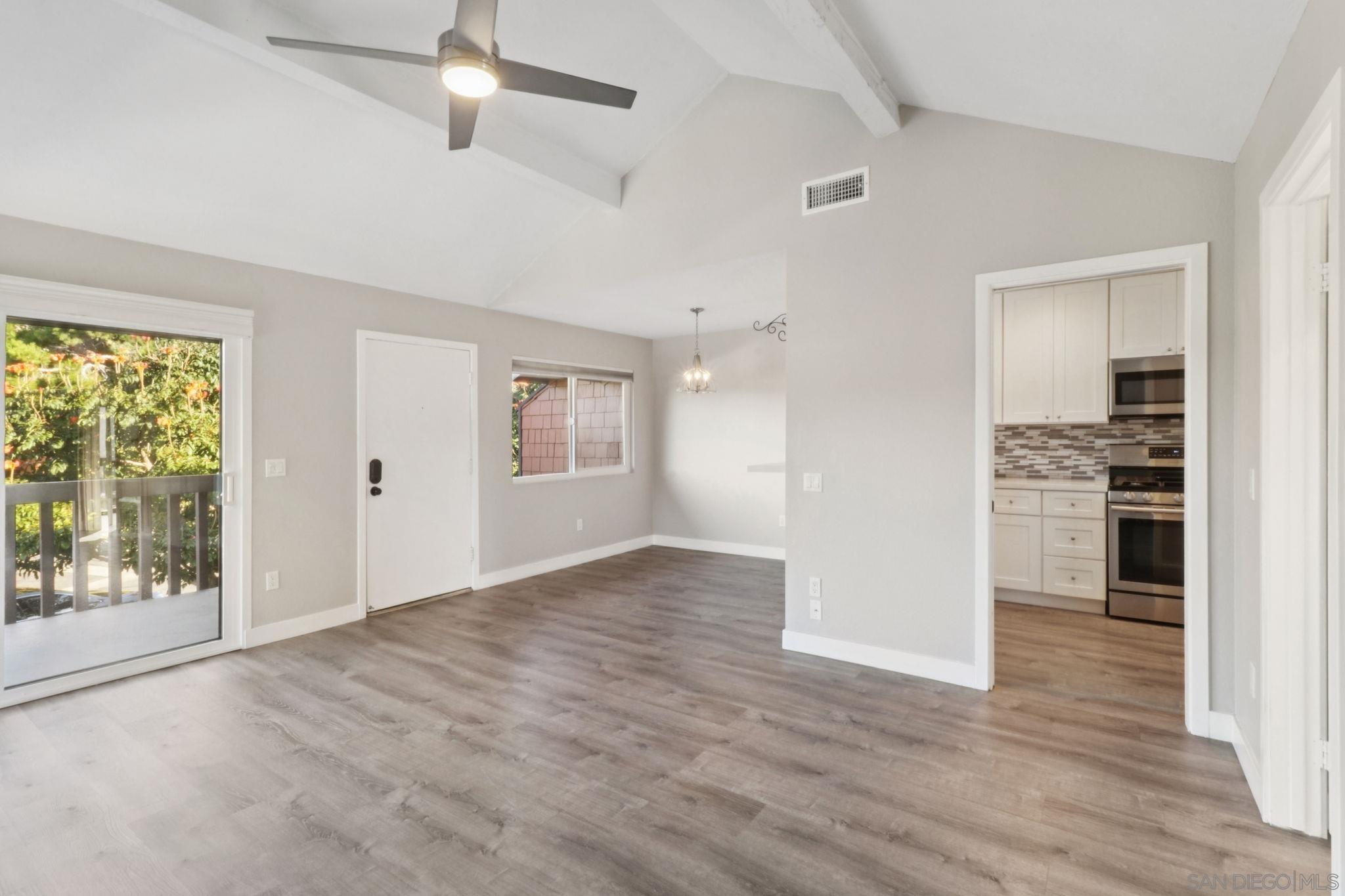 Detail Gallery Image 9 of 61 For 2422  Caminito Ocean Cv, Cardiff By The Sea,  CA 92007 - 2 Beds | 1 Baths