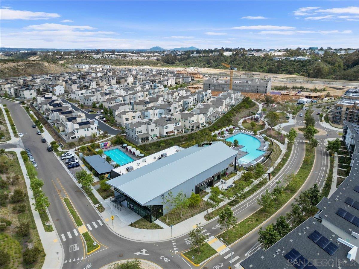 Detail Gallery Image 3 of 32 For 11026  Eka Way, San Diego,  CA 92126 - 3 Beds | 2/1 Baths