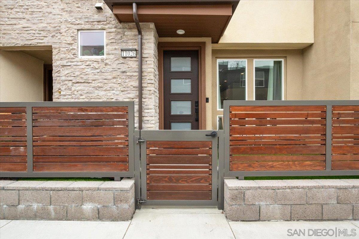 Detail Gallery Image 5 of 32 For 11026  Eka Way, San Diego,  CA 92126 - 3 Beds | 2/1 Baths