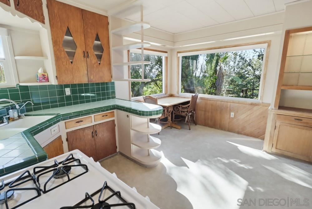 Detail Gallery Image 25 of 75 For 602  Starbright Ln, Alpine,  CA 91901 - 4 Beds | 4 Baths