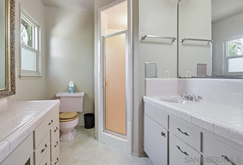 Detail Gallery Image 29 of 75 For 602  Starbright Ln, Alpine,  CA 91901 - 4 Beds | 4 Baths