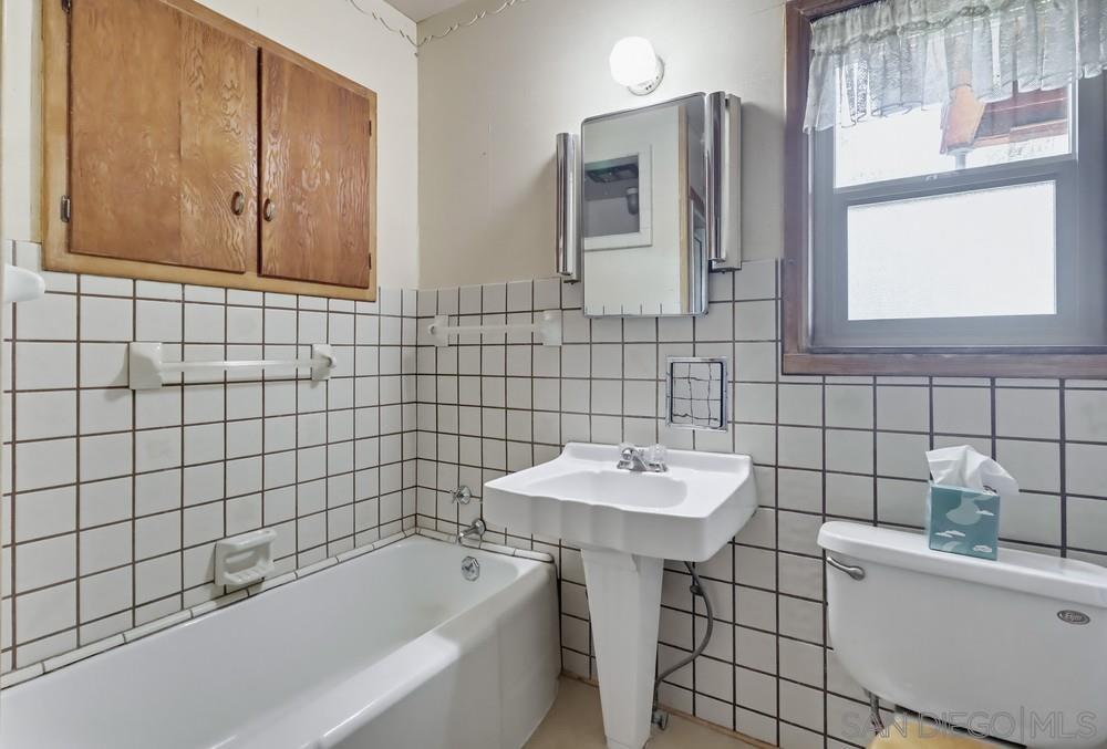 Detail Gallery Image 30 of 75 For 602  Starbright Ln, Alpine,  CA 91901 - 4 Beds | 4 Baths