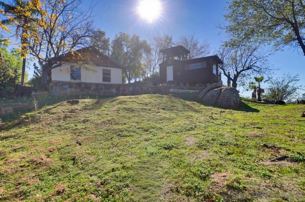 Detail Gallery Image 4 of 75 For 602  Starbright Ln, Alpine,  CA 91901 - 4 Beds | 4 Baths