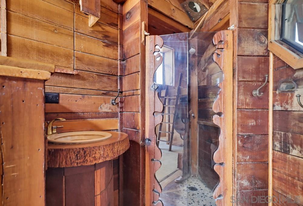 Detail Gallery Image 34 of 75 For 602  Starbright Ln, Alpine,  CA 91901 - 4 Beds | 4 Baths