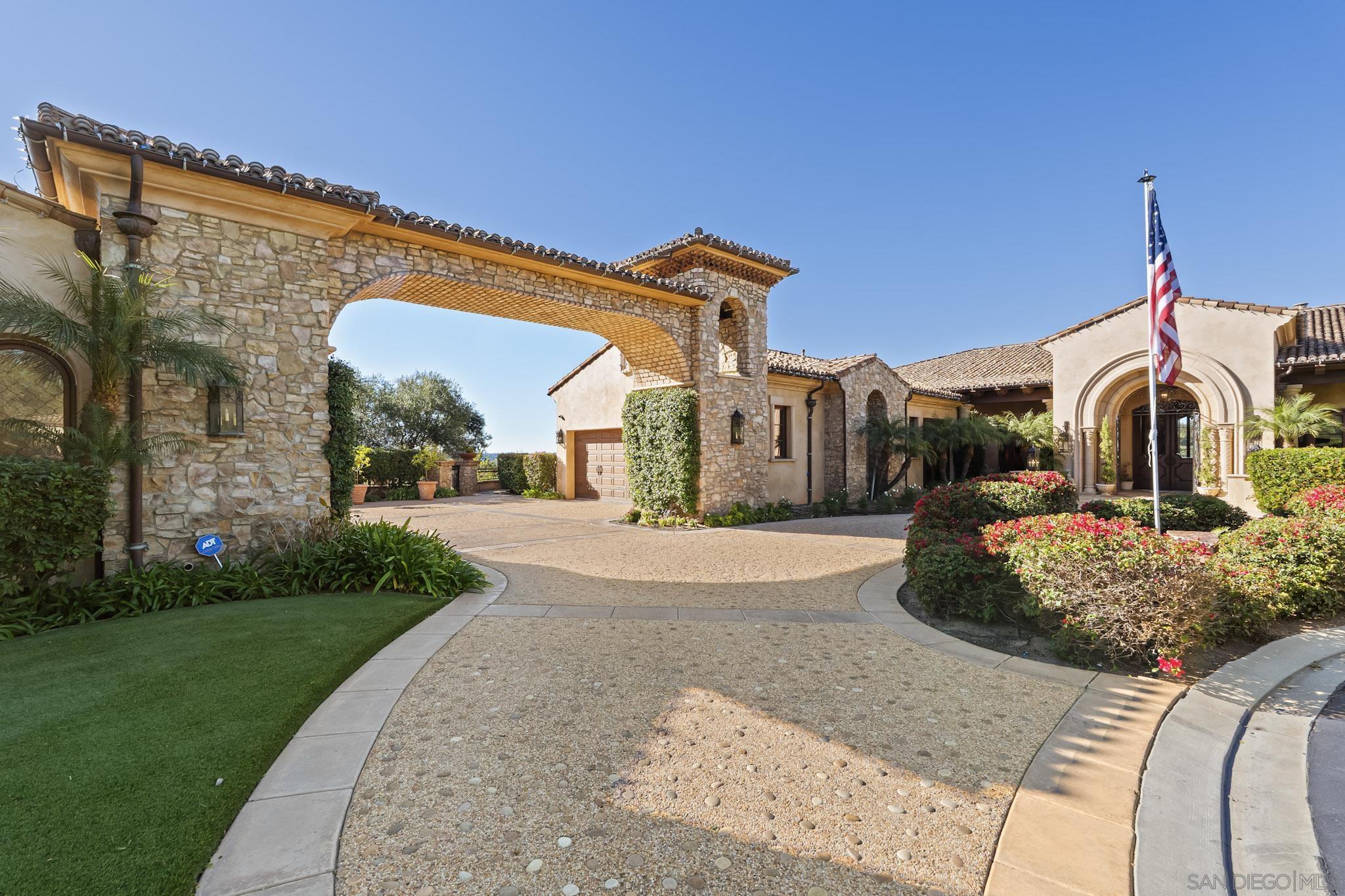 Detail Gallery Image 3 of 34 For 18486  via Candela, Rancho Santa Fe,  CA 92091 - 5 Beds | 5/2 Baths