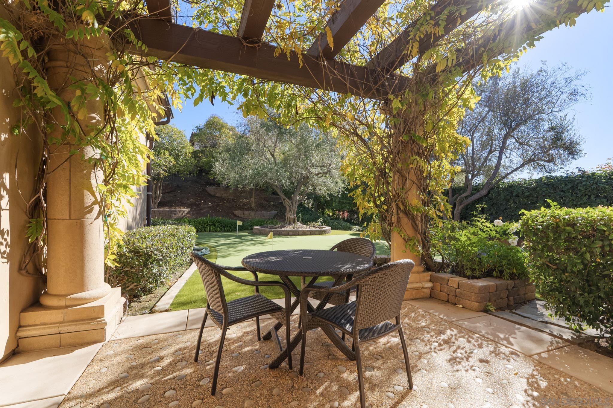 Detail Gallery Image 23 of 34 For 18486  via Candela, Rancho Santa Fe,  CA 92091 - 5 Beds | 5/2 Baths