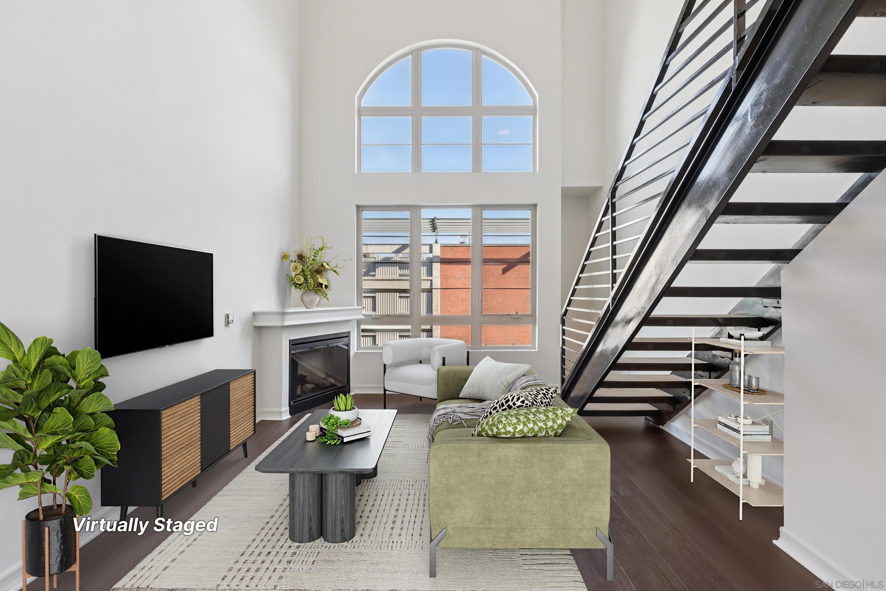 Front Image Thumbnail for SD250045656