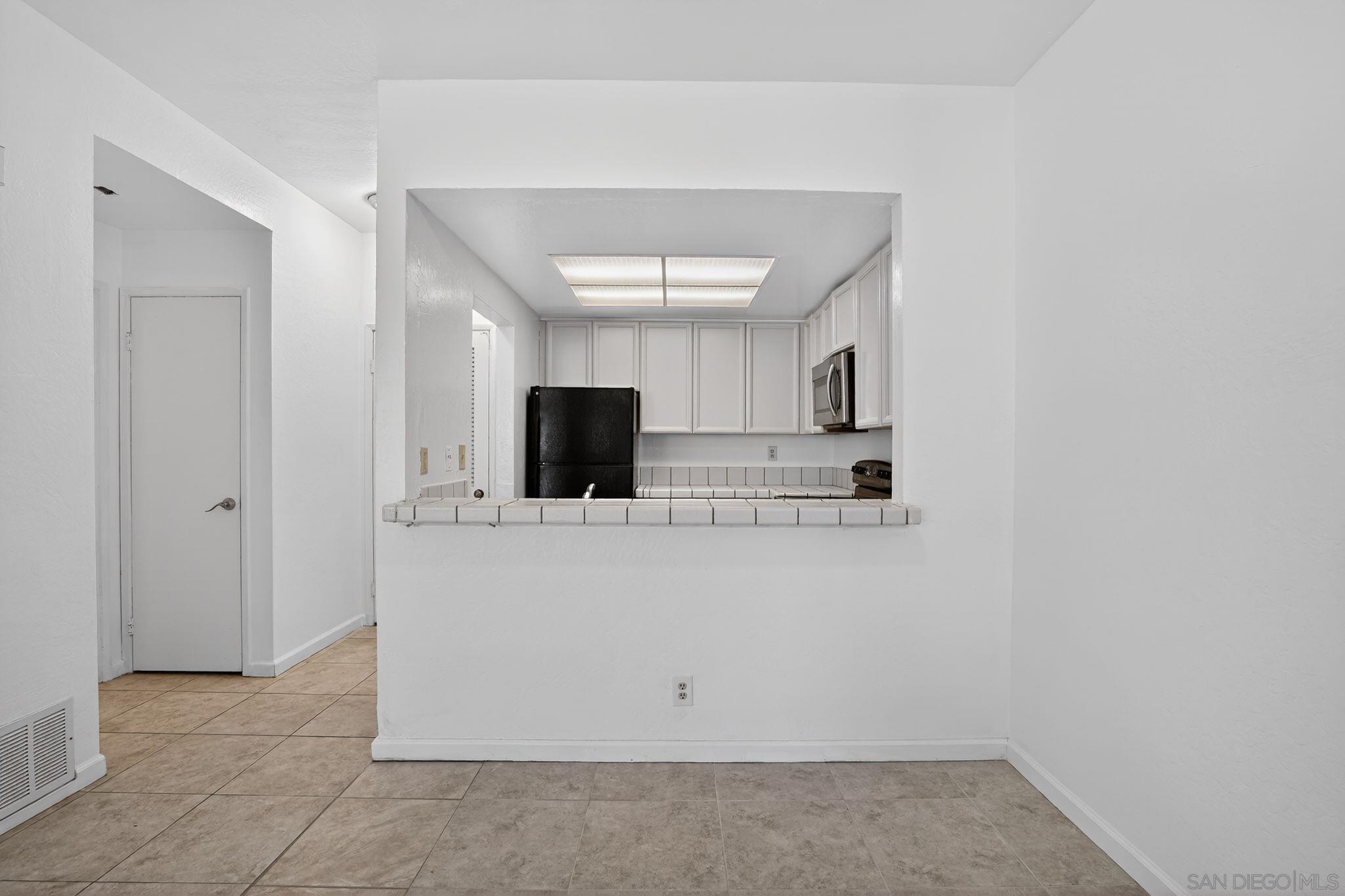 Detail Gallery Image 11 of 15 For 3784  Stoneglen  #N,  San Pablo,  CA 94806 - 1 Beds | 1 Baths