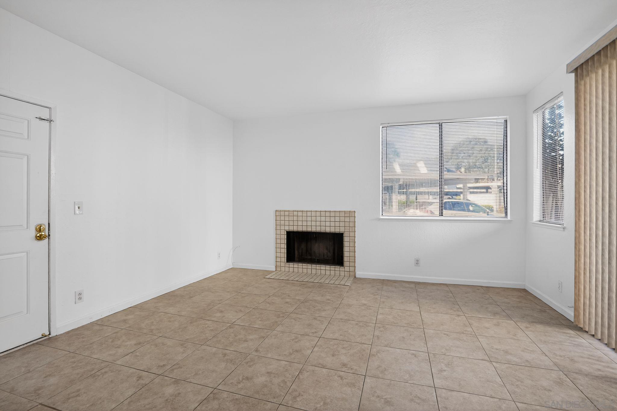 Detail Gallery Image 3 of 15 For 3784  Stoneglen  #N,  San Pablo,  CA 94806 - 1 Beds | 1 Baths