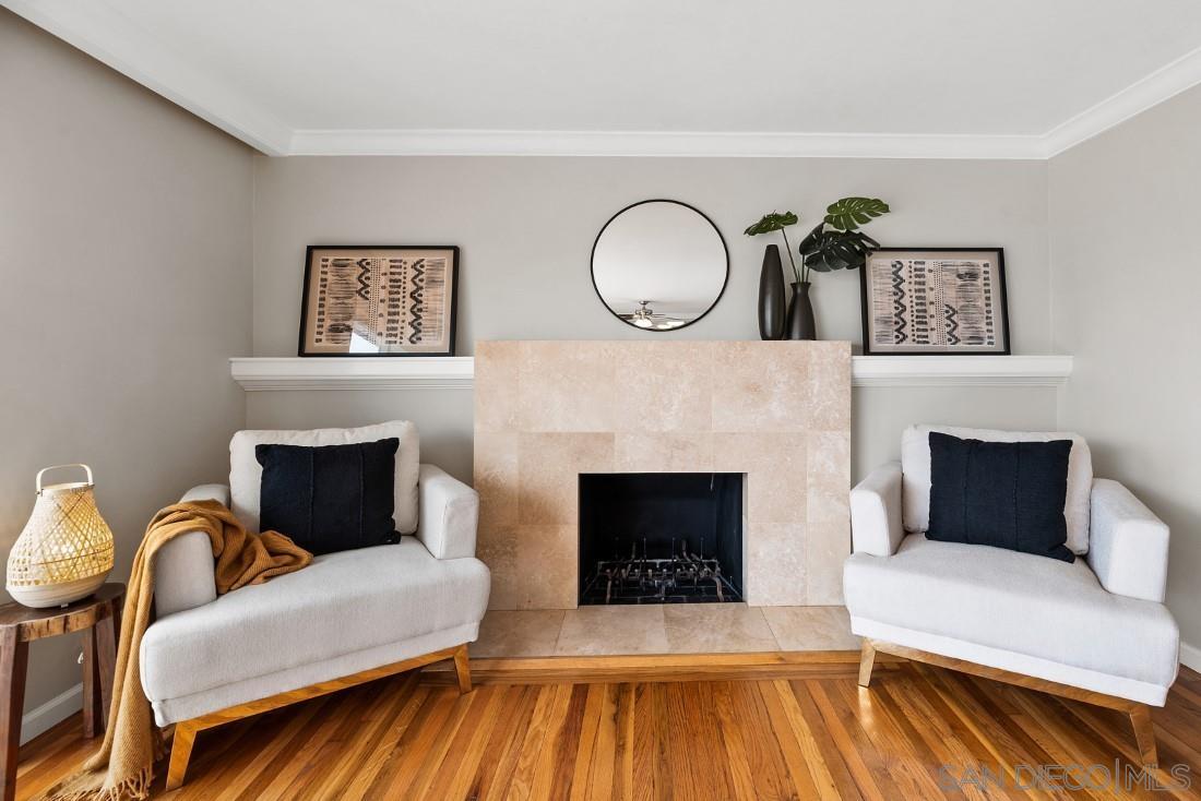 Front Image Thumbnail for SD250045847