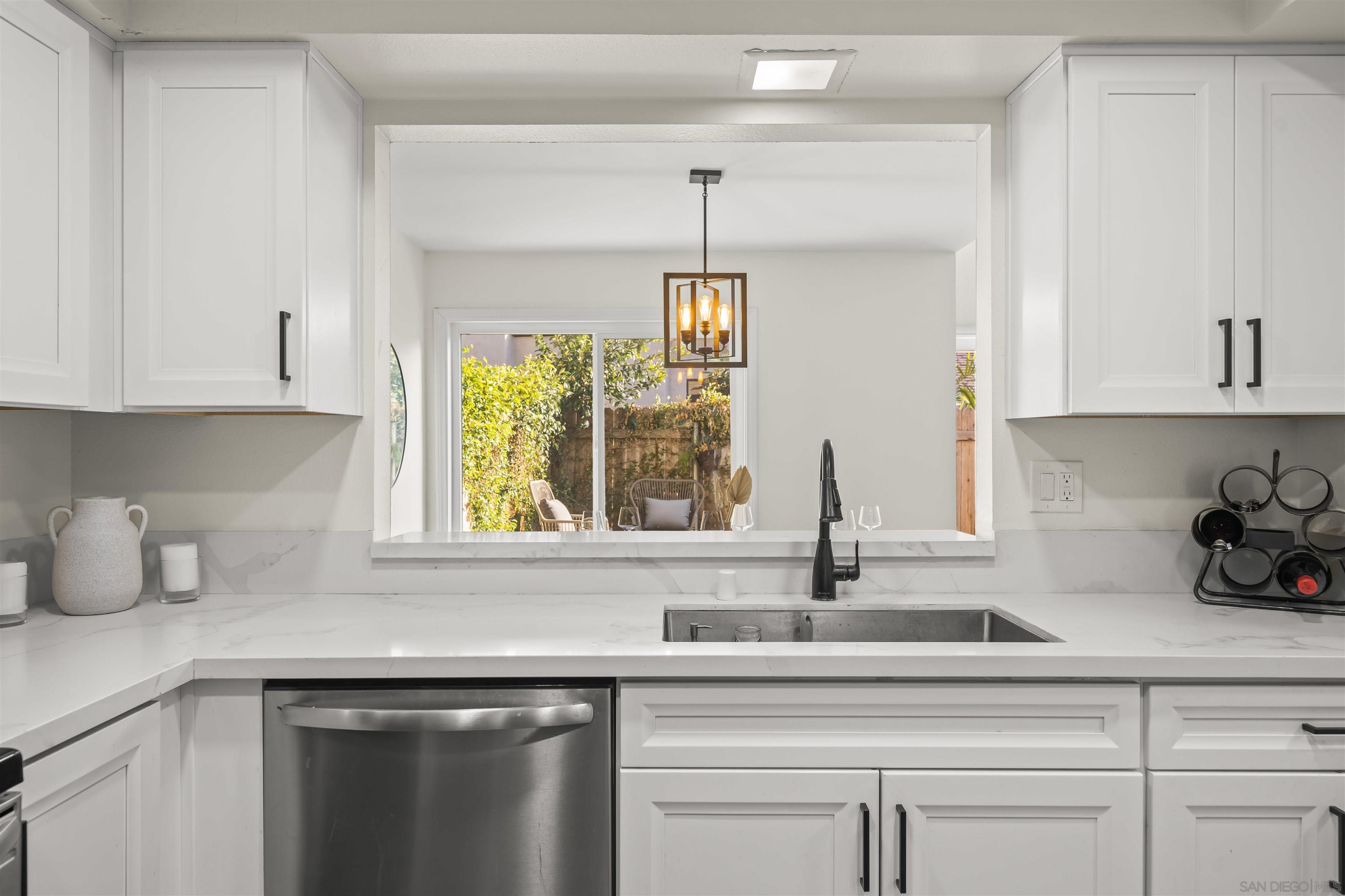 Detail Gallery Image 14 of 36 For 4849  Camino Roberto, Bonita,  CA 91902 - 2 Beds | 1/1 Baths