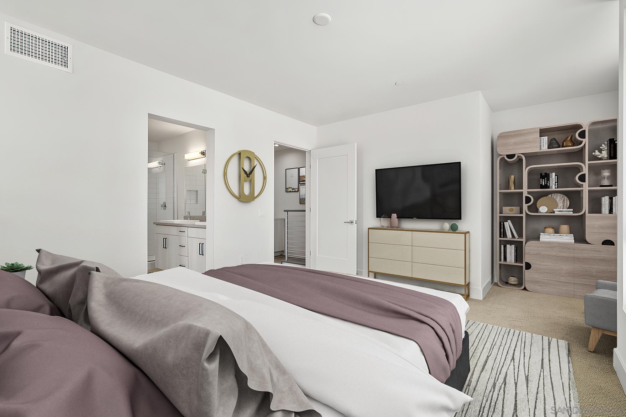 Detail Gallery Image 12 of 25 For 1045  32nd St  4, San Diego,  CA 92102 - 3 Beds | 3/1 Baths