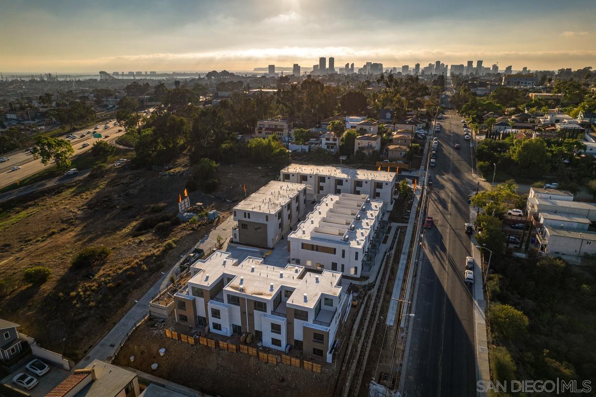 Detail Gallery Image 25 of 25 For 1045  32nd St  4, San Diego,  CA 92102 - 3 Beds | 3/1 Baths