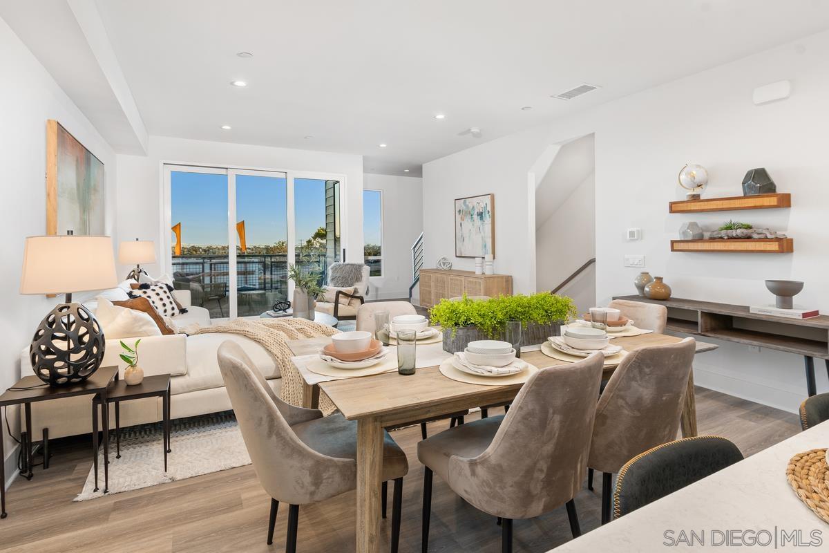 Detail Gallery Image 6 of 25 For 1045  32nd St  4, San Diego,  CA 92102 - 3 Beds | 3/1 Baths