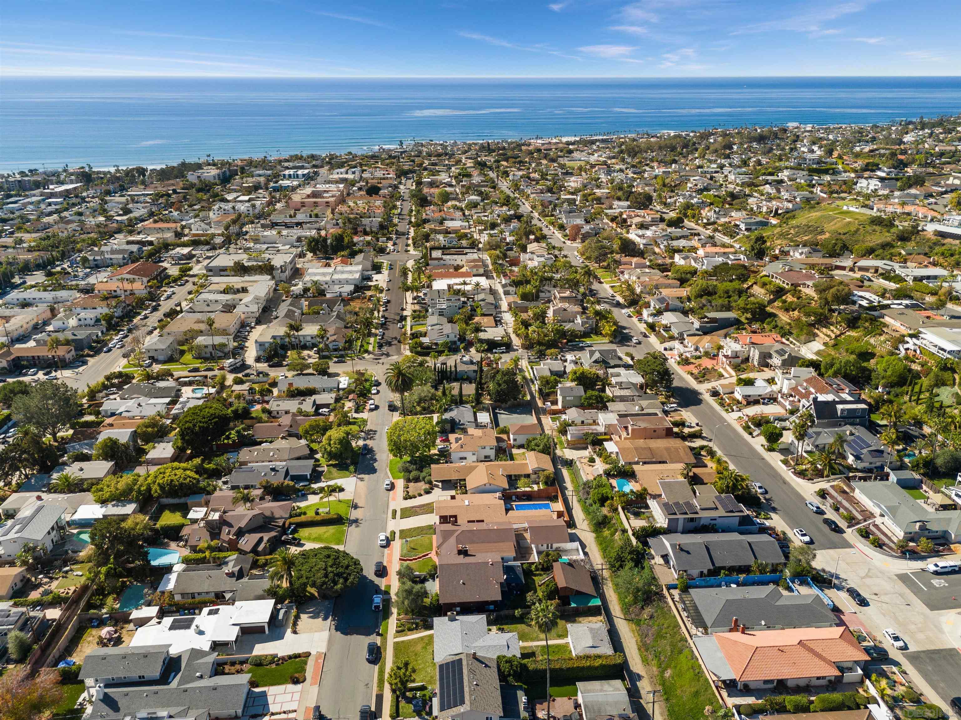 Detail Gallery Image 24 of 54 For 1166  Agate St, San Diego,  CA 92109 - 3 Beds | 2/1 Baths