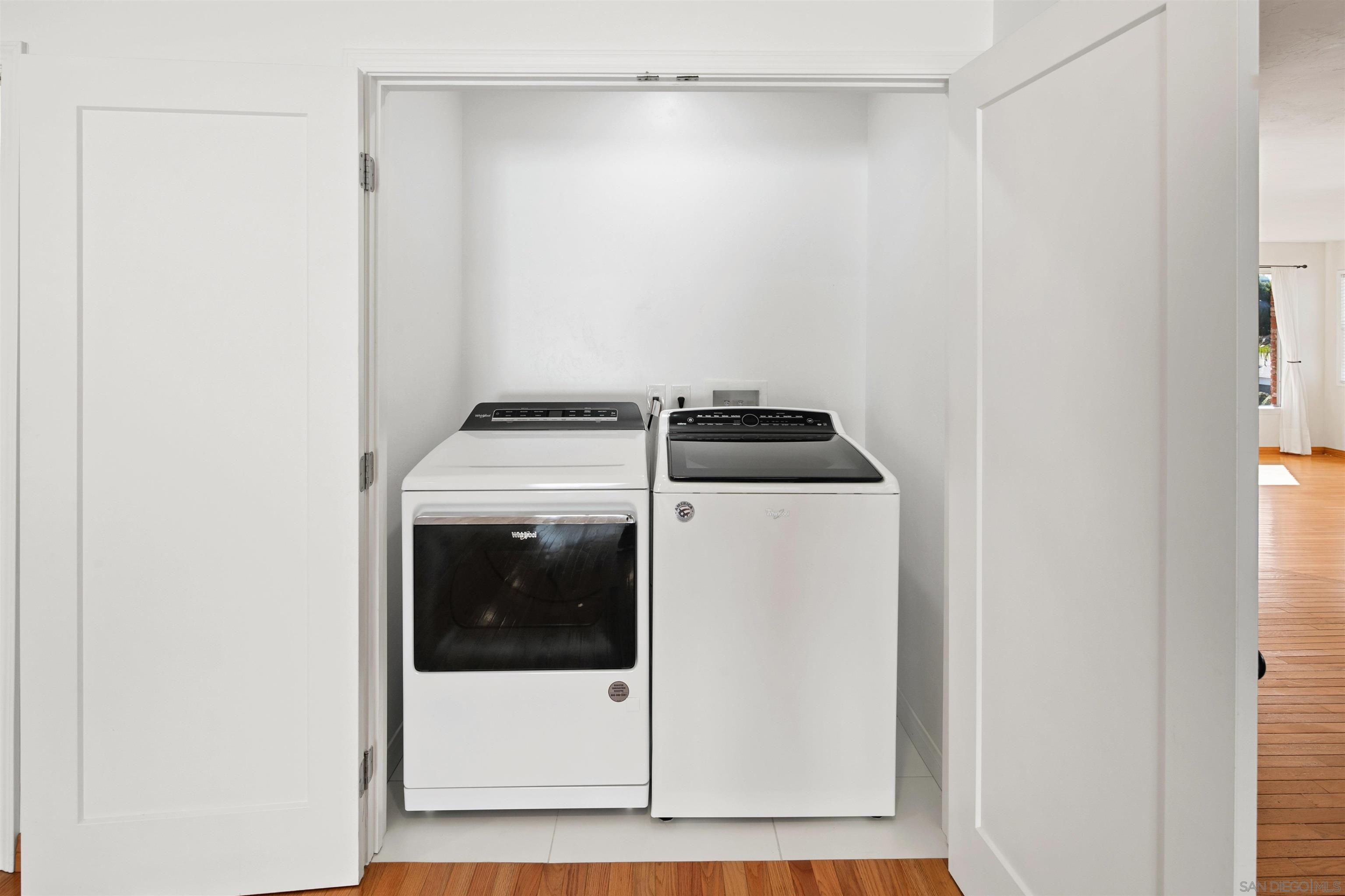 Detail Gallery Image 34 of 54 For 1166  Agate St, San Diego,  CA 92109 - 3 Beds | 2/1 Baths