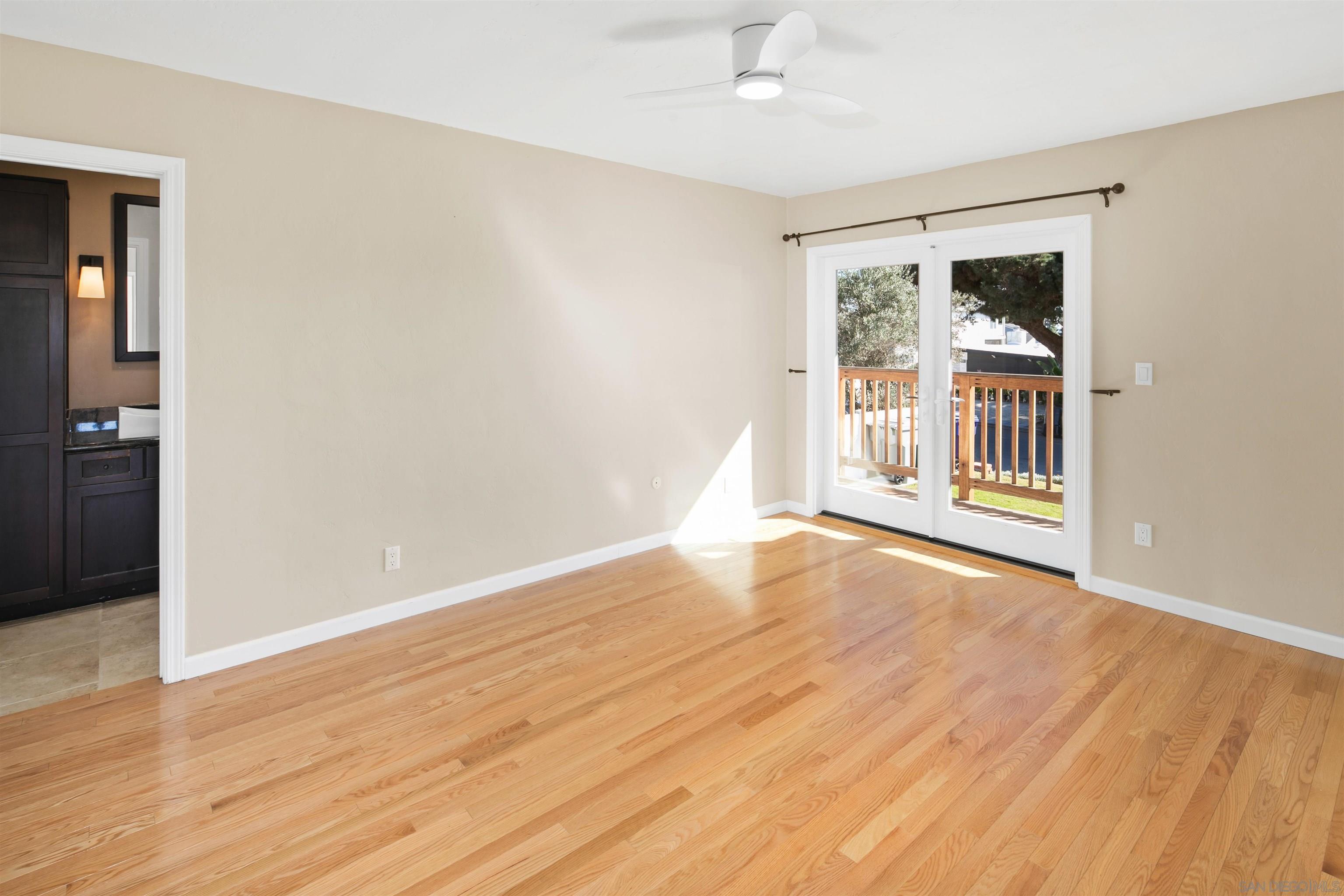 Detail Gallery Image 40 of 54 For 1166  Agate St, San Diego,  CA 92109 - 3 Beds | 2/1 Baths