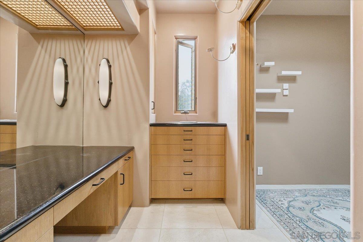 Detail Gallery Image 11 of 38 For 7030  Elfin Oaks Rd., Escondido,  CA 92029 - 4 Beds | 3/1 Baths