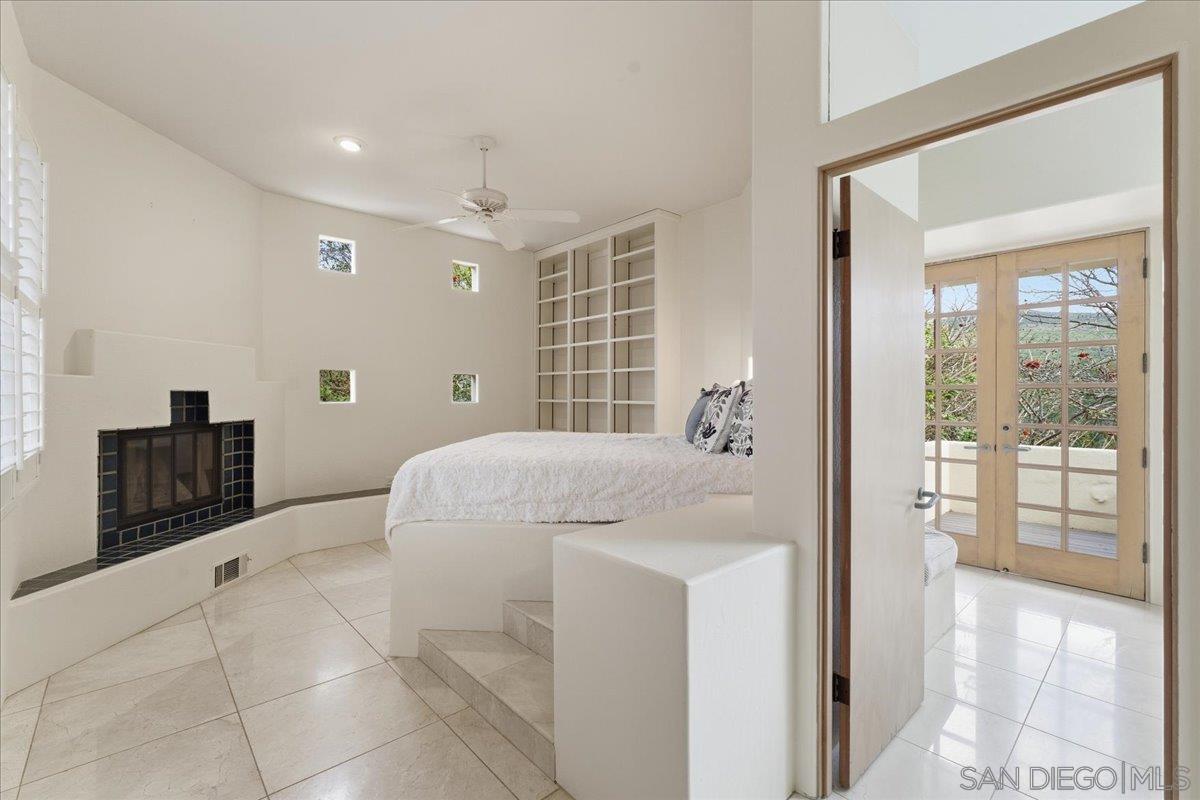 Detail Gallery Image 12 of 38 For 7030  Elfin Oaks Rd., Escondido,  CA 92029 - 4 Beds | 3/1 Baths