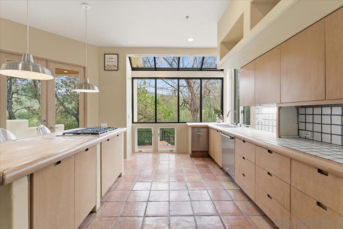 Detail Gallery Image 24 of 38 For 7030  Elfin Oaks Rd., Escondido,  CA 92029 - 4 Beds | 3/1 Baths