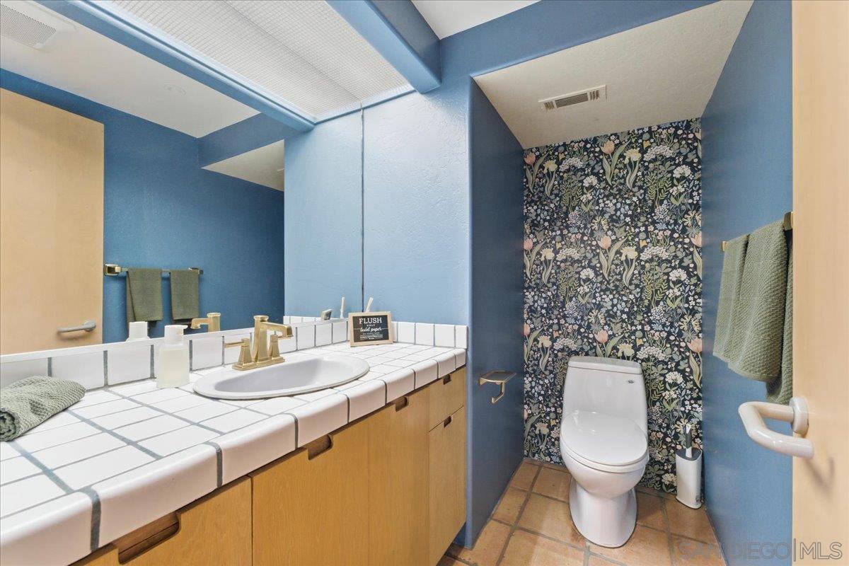 Detail Gallery Image 32 of 38 For 7030  Elfin Oaks Rd., Escondido,  CA 92029 - 4 Beds | 3/1 Baths