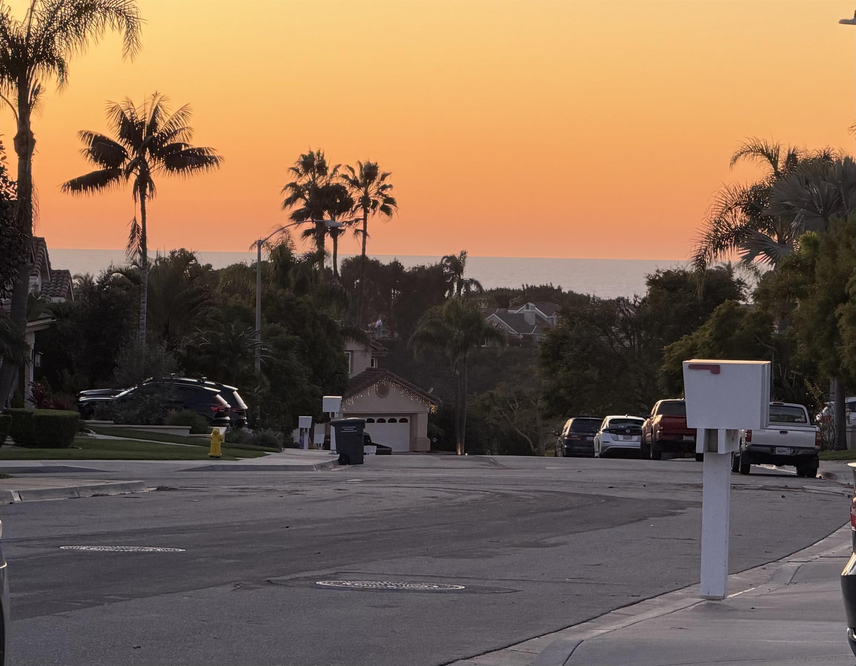 Front Image Thumbnail for SD250046245