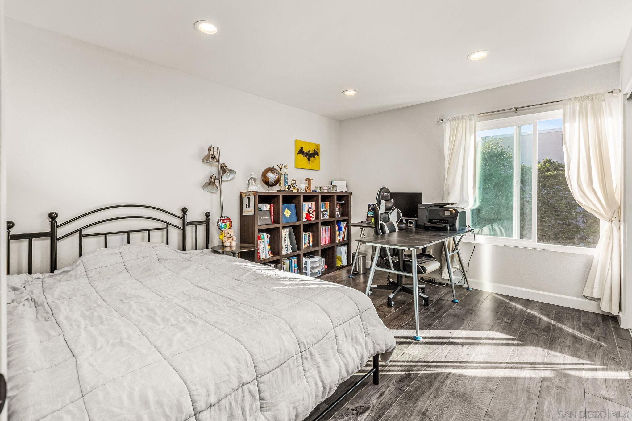 Detail Gallery Image 20 of 25 For 10831  Ironwood Rd, San Diego,  CA 92131 - 4 Beds | 3 Baths