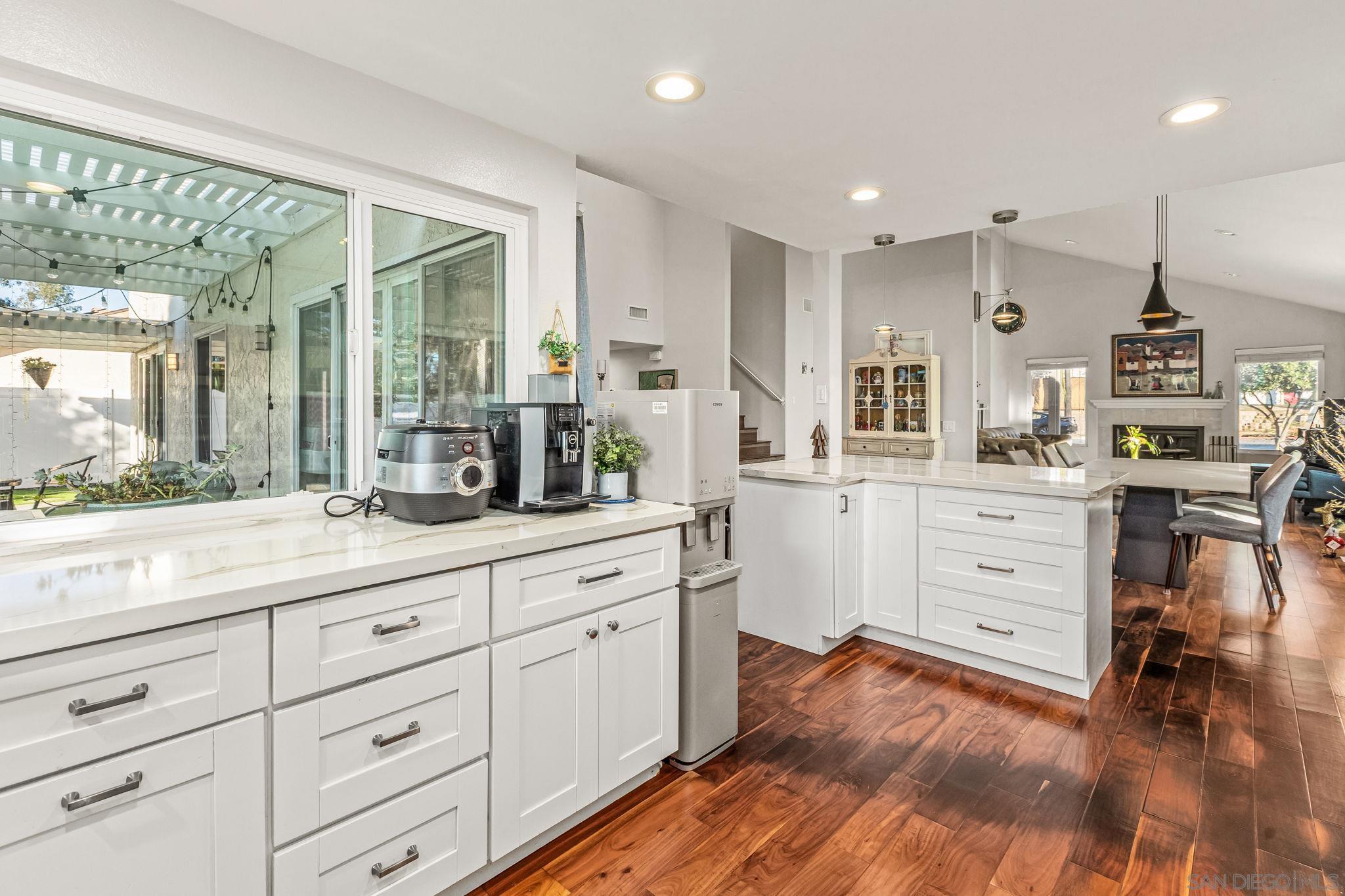 Detail Gallery Image 9 of 25 For 10831  Ironwood Rd, San Diego,  CA 92131 - 4 Beds | 3 Baths