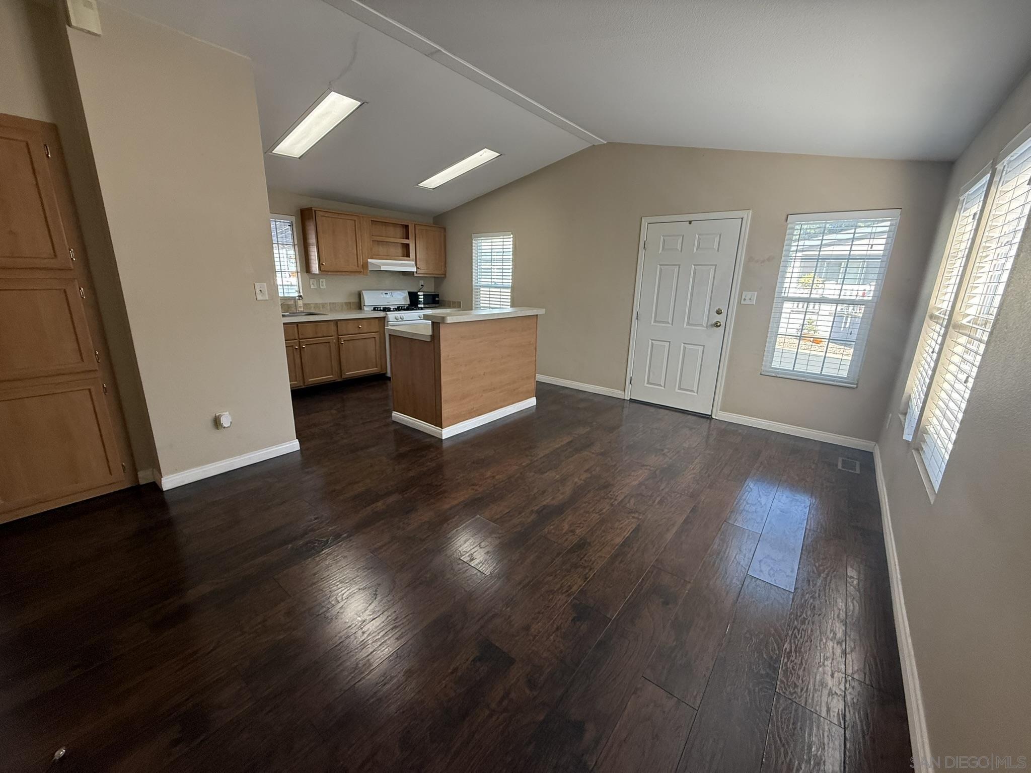 Detail Gallery Image 6 of 31 For 3505  Alpine Blvd  #49,  Alpine,  CA 91901 - 2 Beds | 2 Baths