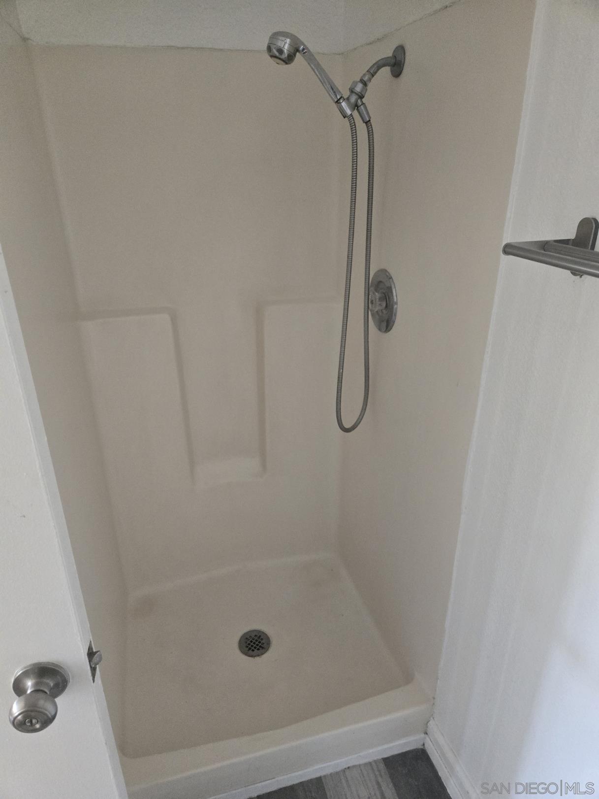 Detail Gallery Image 7 of 9 For 241  50th, San Diego,  CA 92102 - 3 Beds | 2 Baths